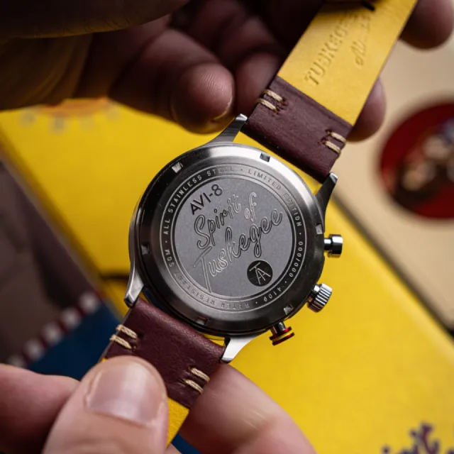 AVI-8 Flyboy Spirit Of Tuskegee Chronograph Limited Edition Red AV410902 Görsel 6