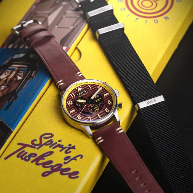 AVI-8 Flyboy Spirit Of Tuskegee Chronograph Limited Edition Red AV410902 Görsel 9