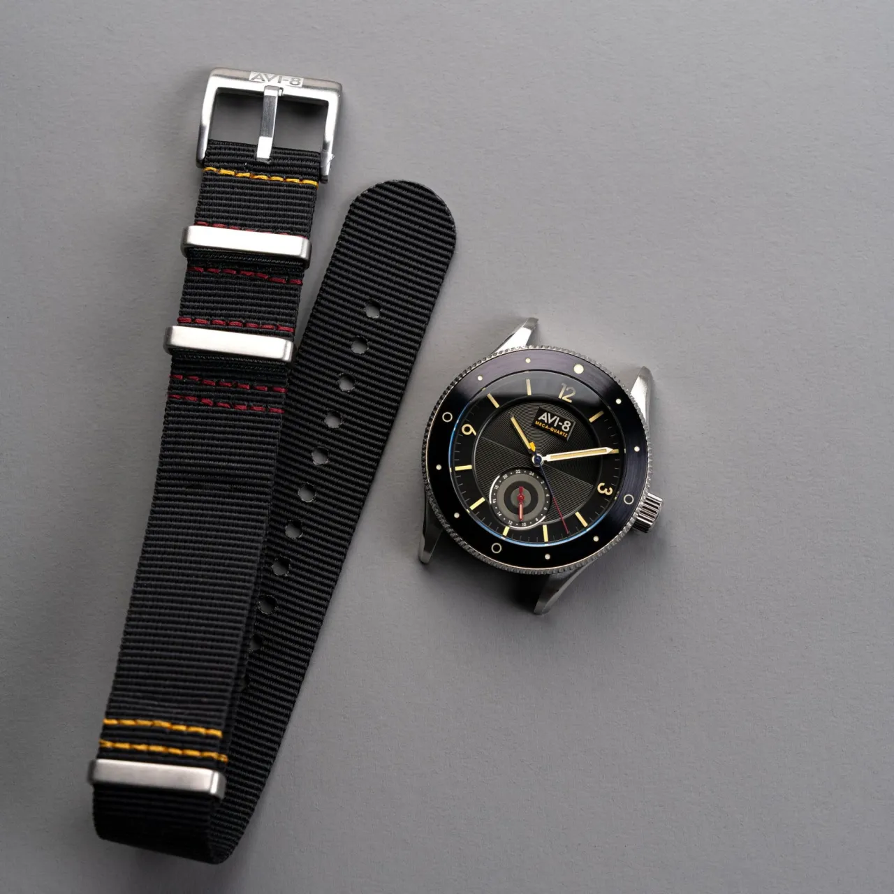 AVI-8 Flyboy Airmaster Sector Meca-Quartz Raven Black AV411201 detay görseli 4