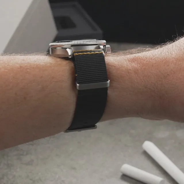 AVI-8 Flyboy Airmaster Sector Meca-Quartz Raven Black AV411201 Görsel 2