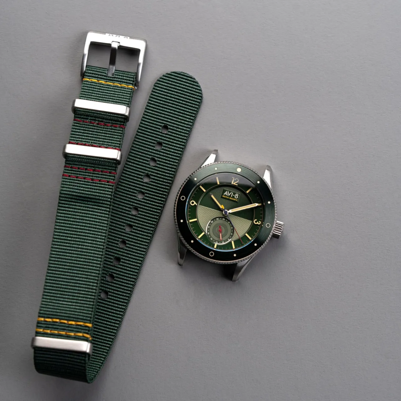 AVI-8 Flyboy Airmaster Sector Meca-Quartz Vert Green AV411202 detay görseli 4
