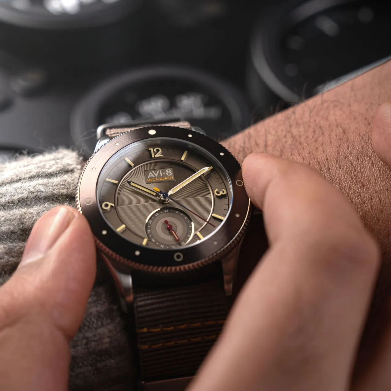 AVI-8 Flyboy Airmaster Sector Meca-Quartz Grey AV411203 detay görseli 5