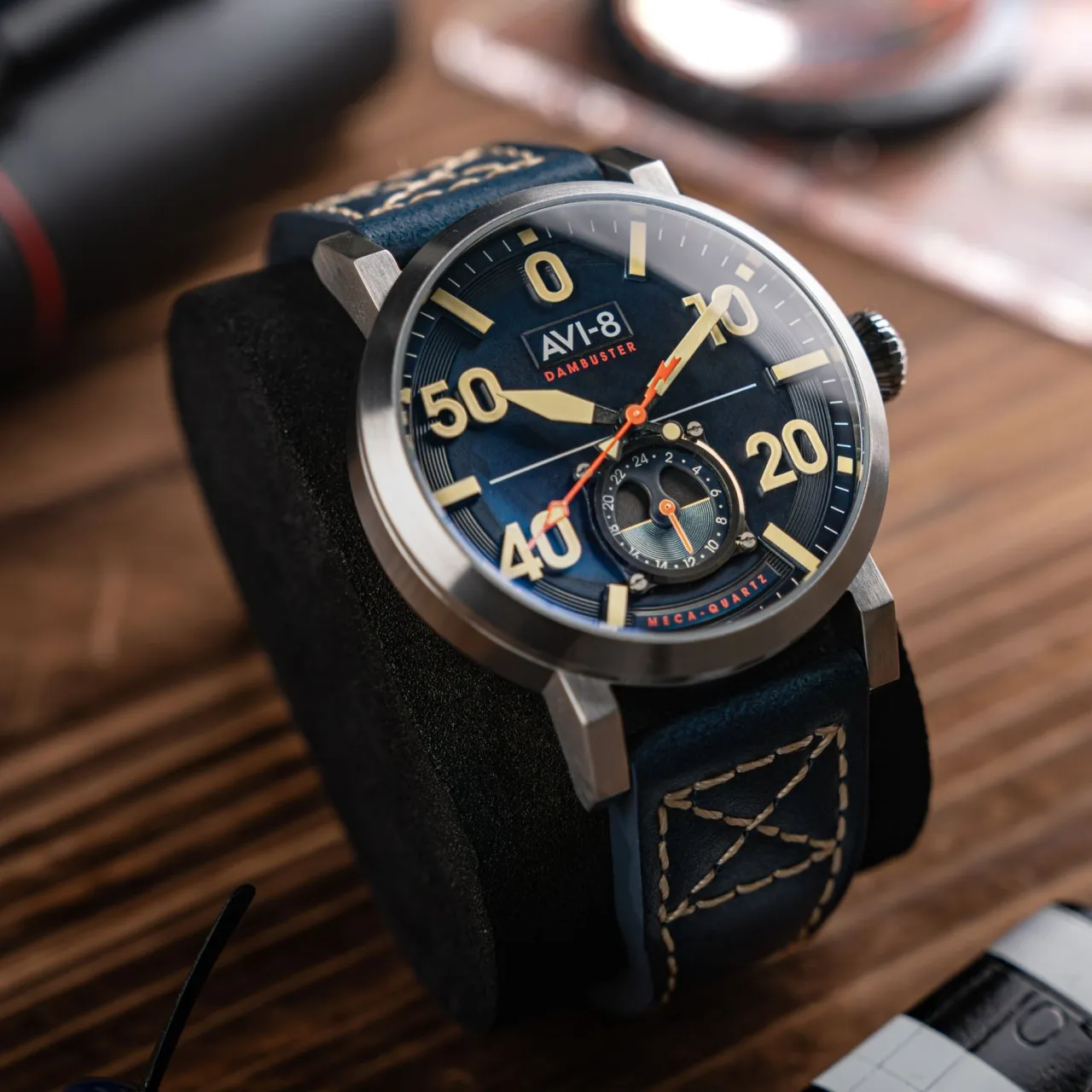 AVI-8 Dambuster Chadwick Meca-Quartz Cobalt Blue AV411301 detay görseli 5