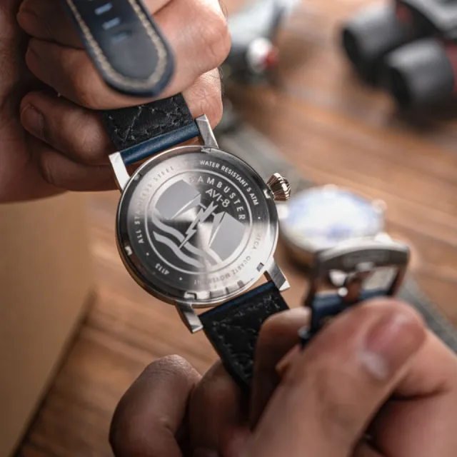 AVI-8 Dambuster Chadwick Meca-Quartz Cobalt Blue AV411301 Görsel 5