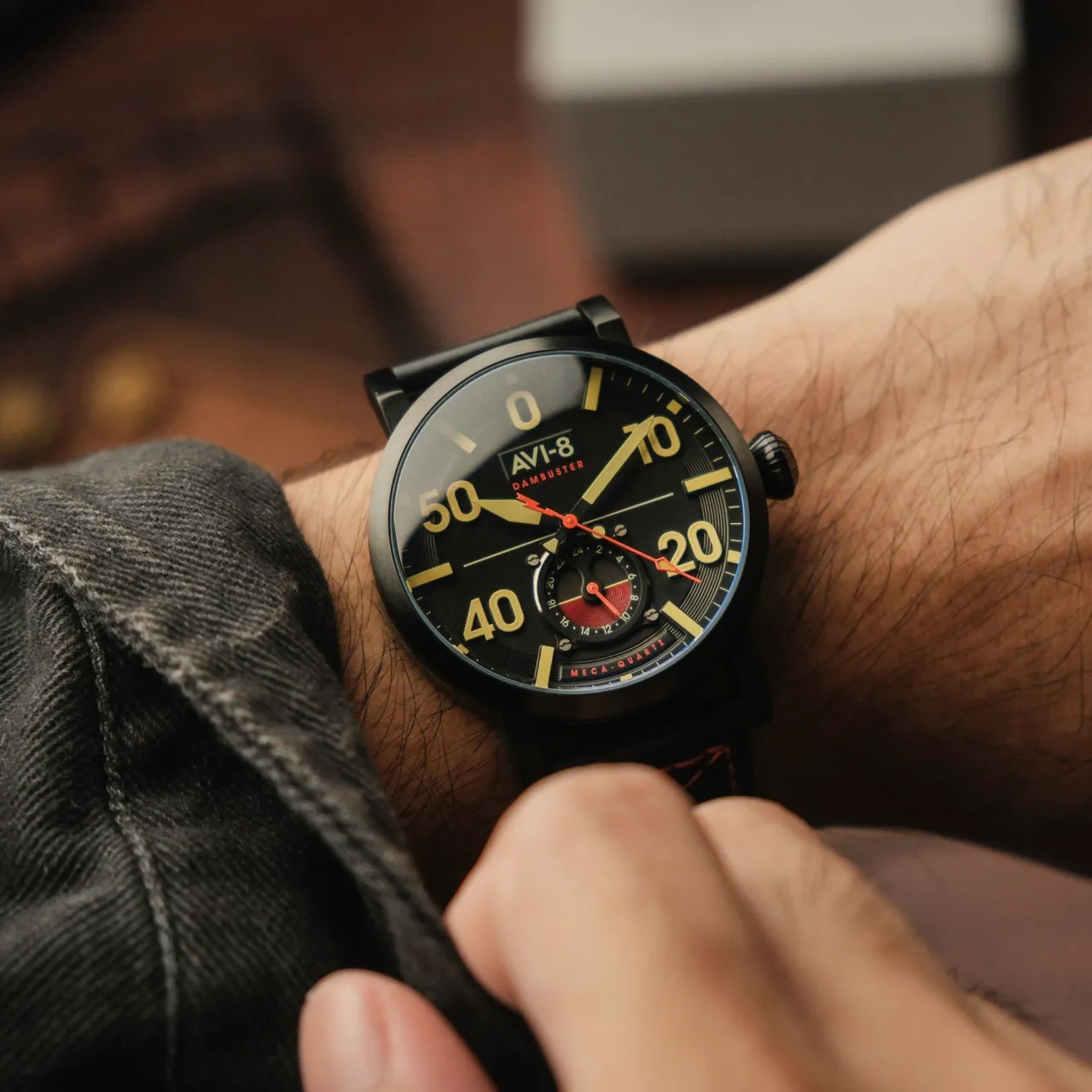 AVI-8 Dambuster Chadwick Meca-Quartz Black AV411303 detay görseli 2