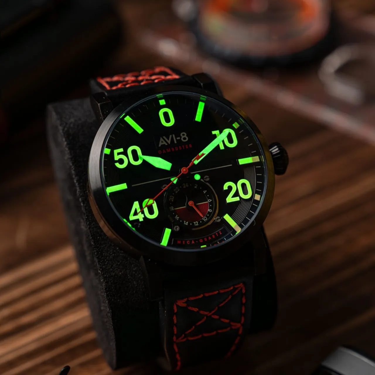 AVI-8 Dambuster Chadwick Meca-Quartz Black AV411303 detay görseli 3