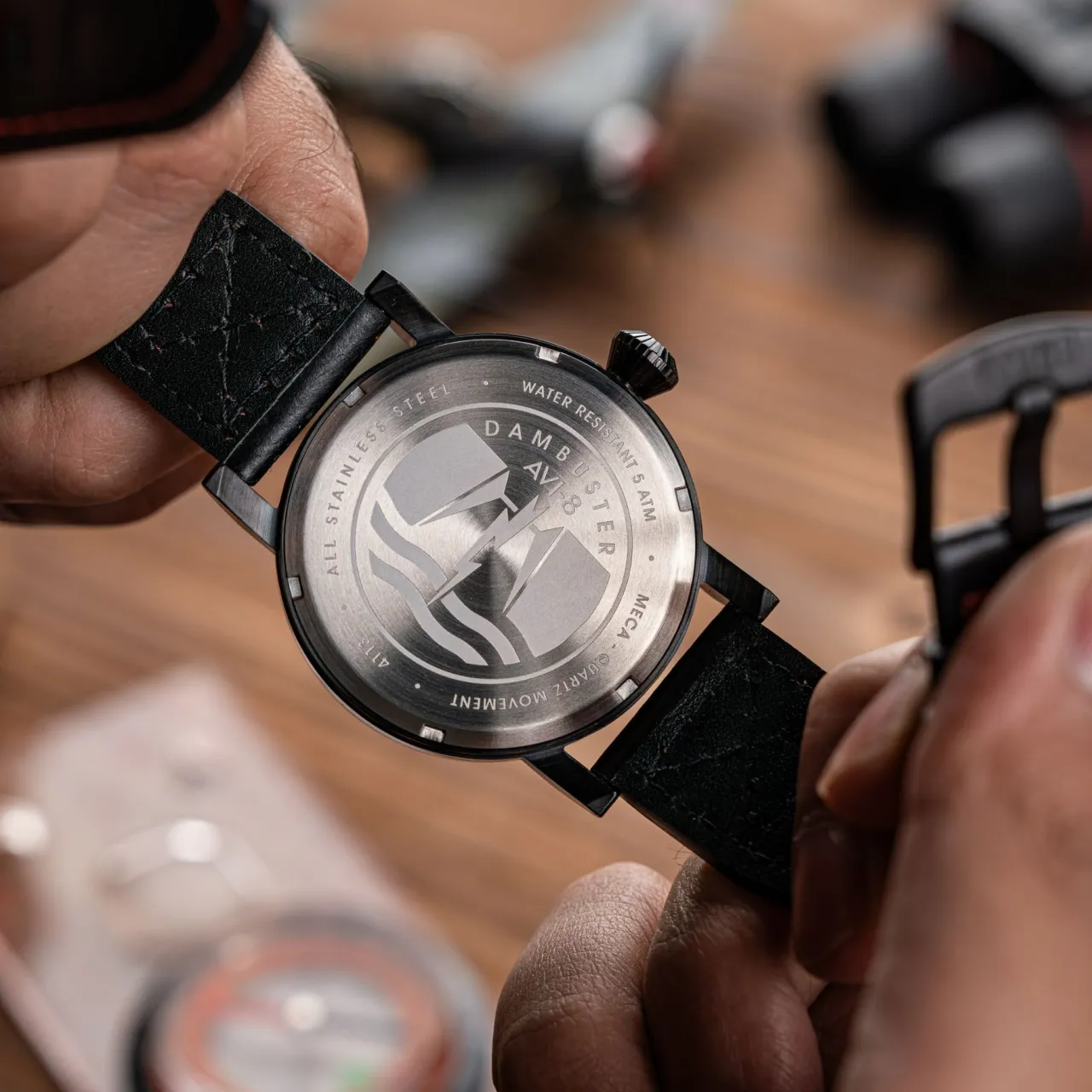 AVI-8 Dambuster Chadwick Meca-Quartz Black AV411303 detay görseli 5