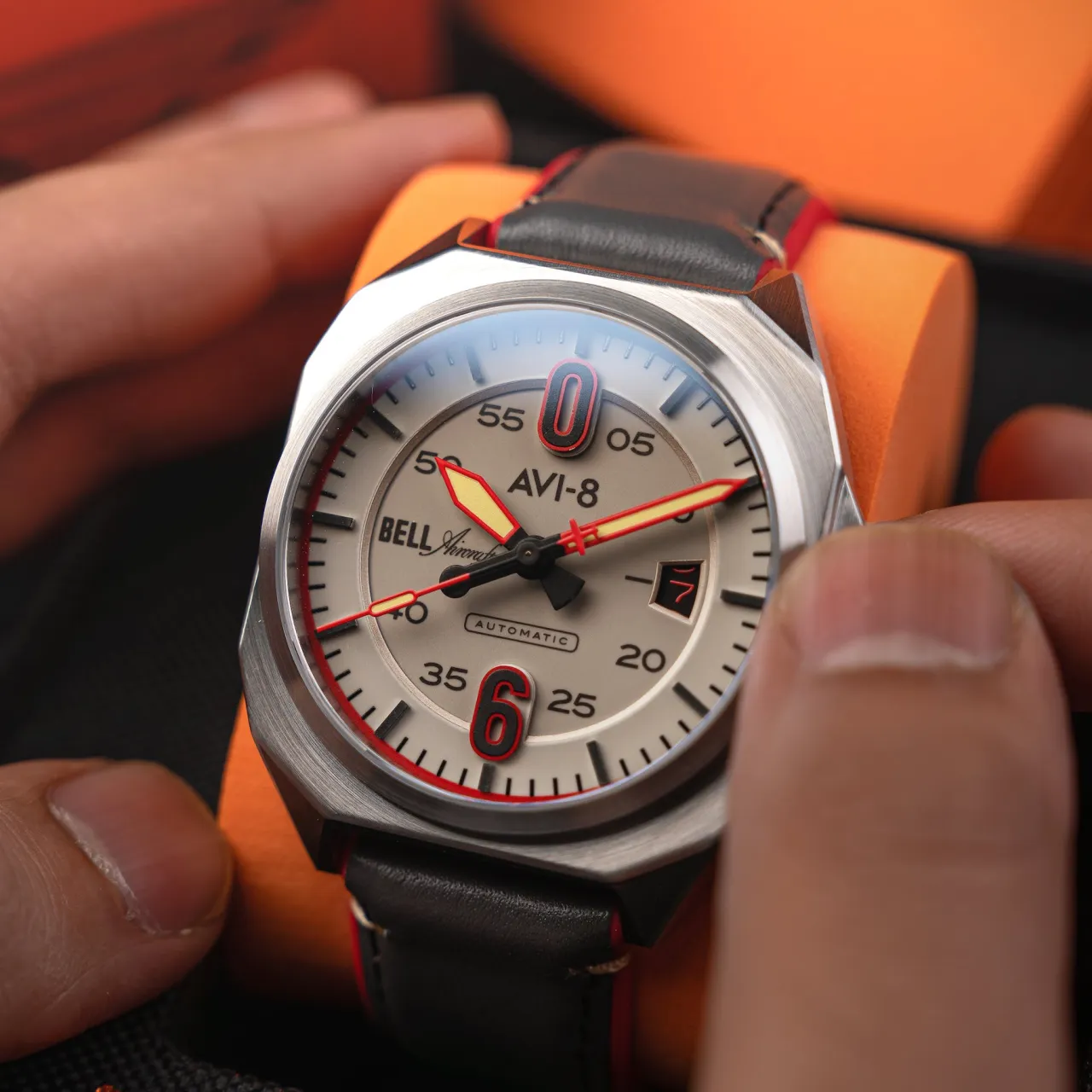 AVI-8 Bell X-1 Machbuster Automatic Desert Khaki AV411507 detay görseli 3