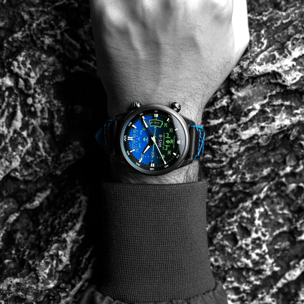 AVI-8 Hawker Harrier HUD Automatic Gradient Blue AV411701 detay görseli 2