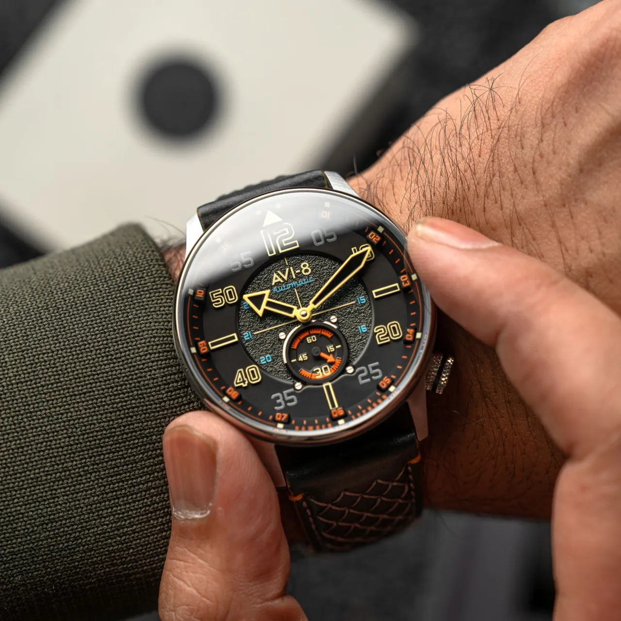 AVI-8 Hawker Typhoon Baldwin Automatic Black AV411901 detay görseli 2
