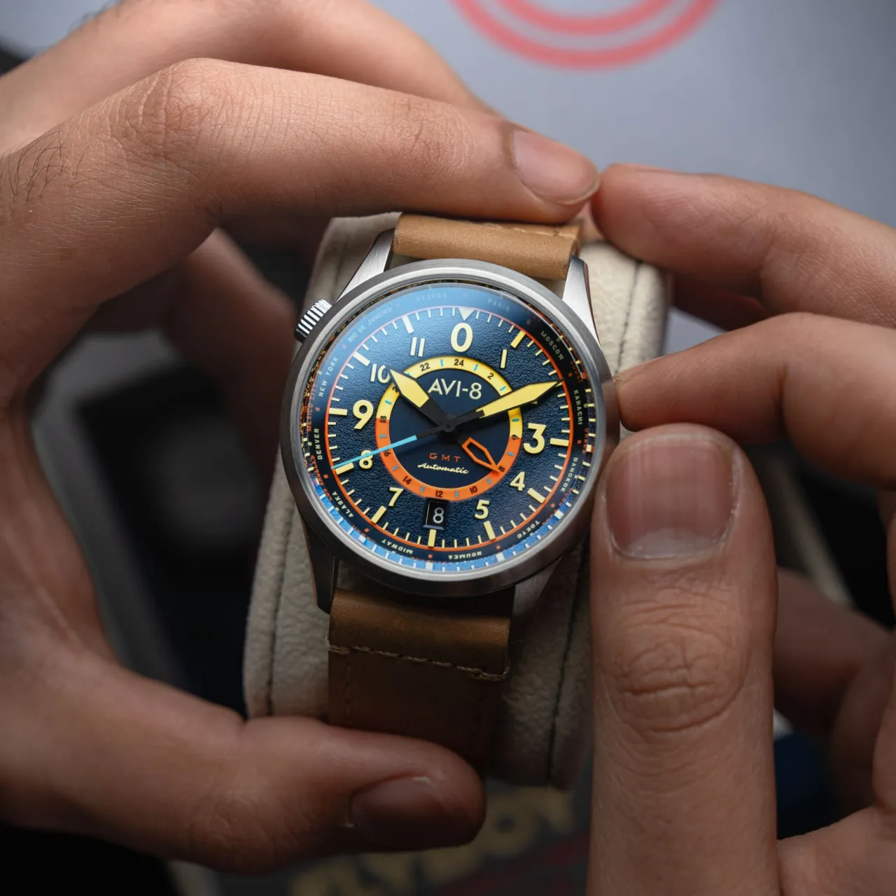 AVI-8 Flyboy Wingman Worldtimer GMT Automatic Blue AV412001 detay görseli 2