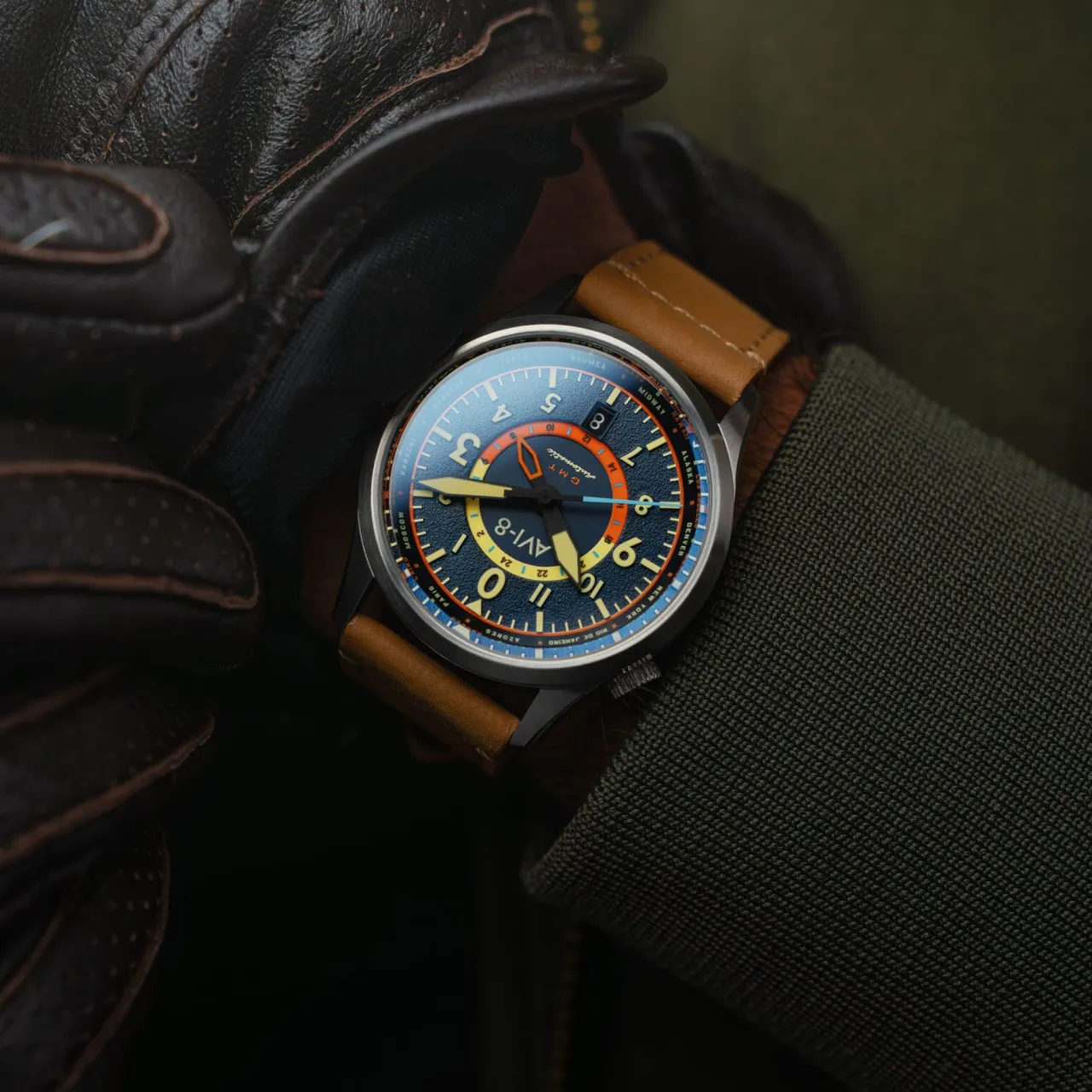 AVI-8 Flyboy Wingman Worldtimer GMT Automatic Blue AV412001 detay görseli 4