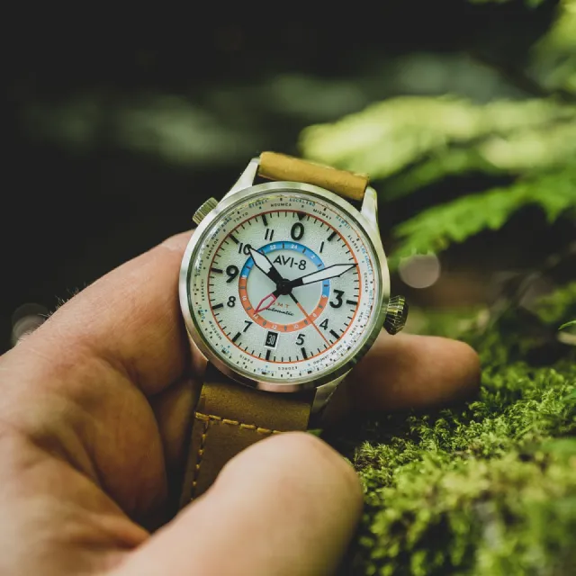 AVI-8 Flyboy Wingman Worldtimer GMT Automatic Sand Green AV412002 Görsel 10