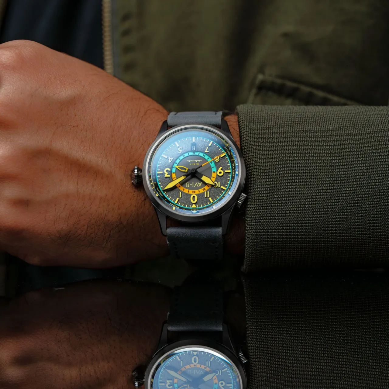 AVI-8 Flyboy Wingman Worldtimer GMT Automatic Tropical Grey AV412004 detay görseli 5
