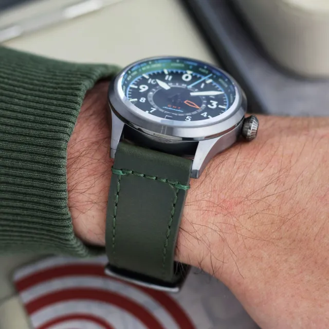 AVI-8 Flyboy Wingman Worldtimer GMT Automatic Green AV412005 Görsel 8