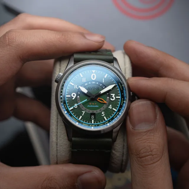 AVI-8 Flyboy Wingman Worldtimer GMT Automatic Green AV412005 Görsel 13