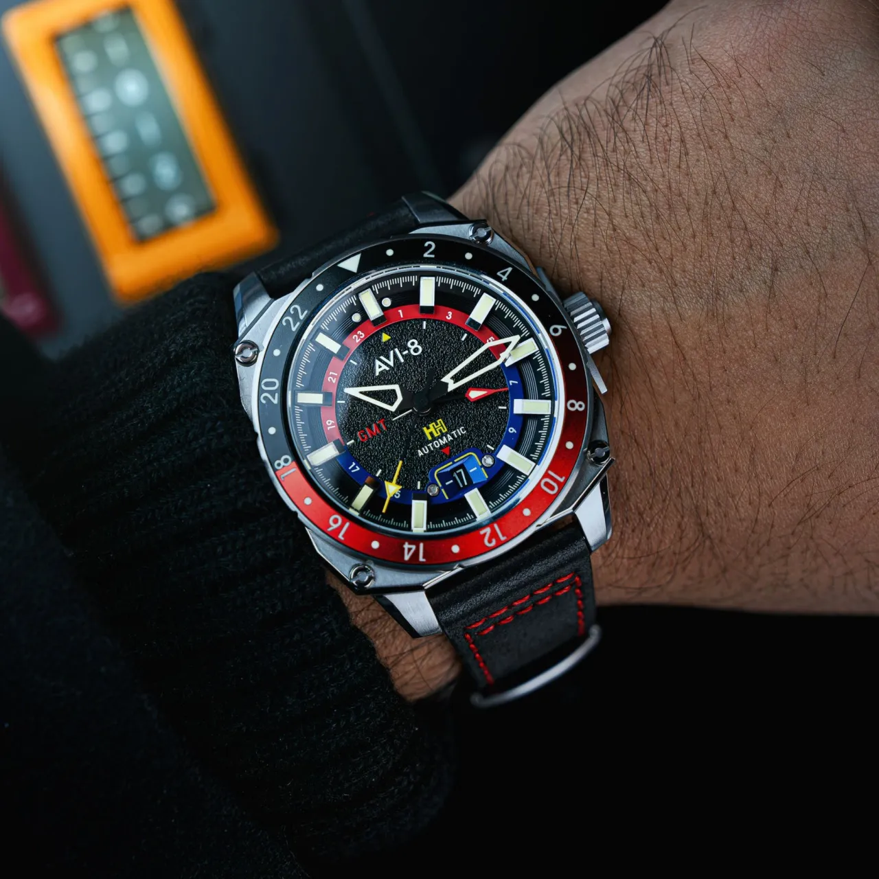 AVI-8 Hawker Hunter Atlas GMT Automatic Black AV412201 detay görseli 2