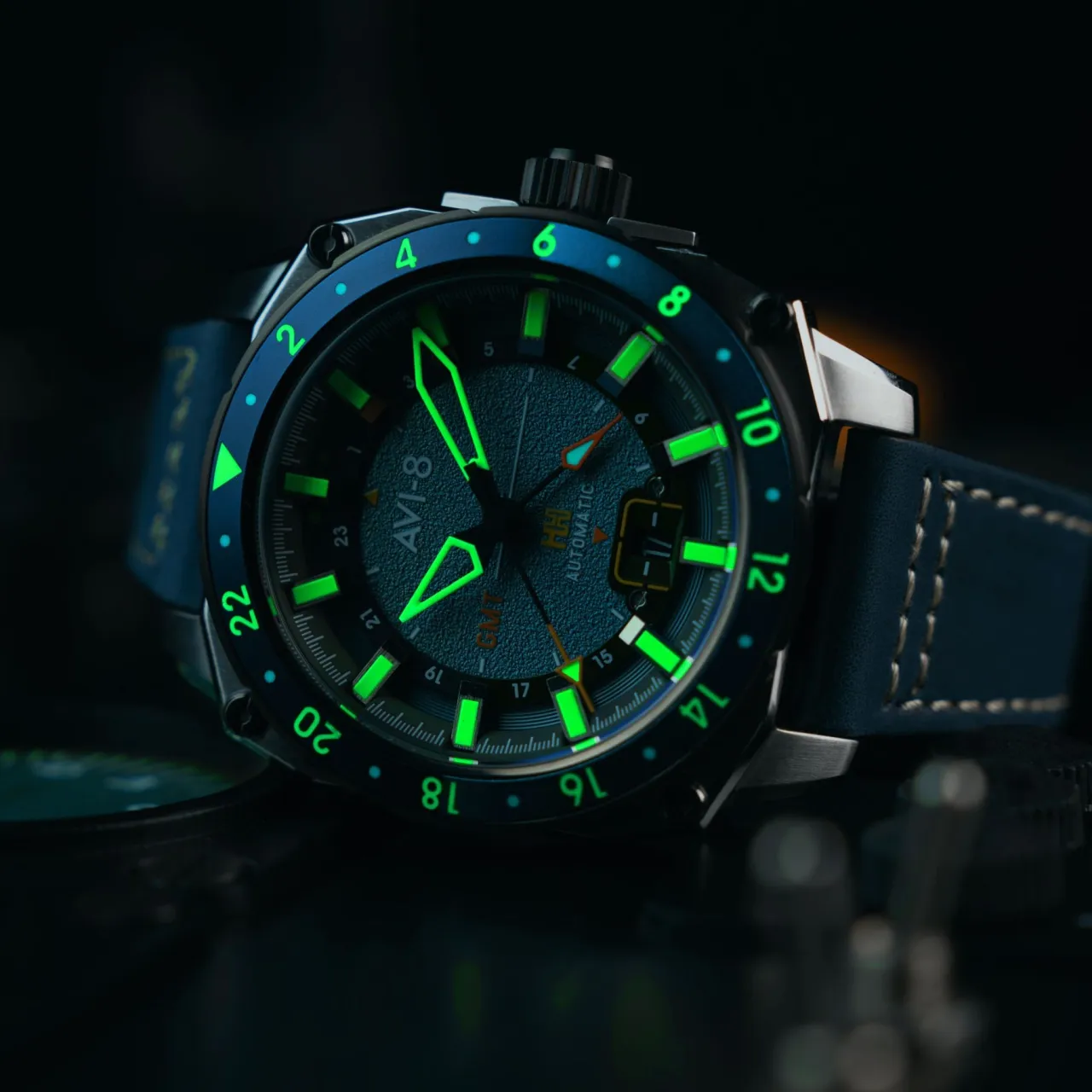AVI-8 Hawker Hunter Atlas GMT Automatic Blue AV412205 detay görseli 4