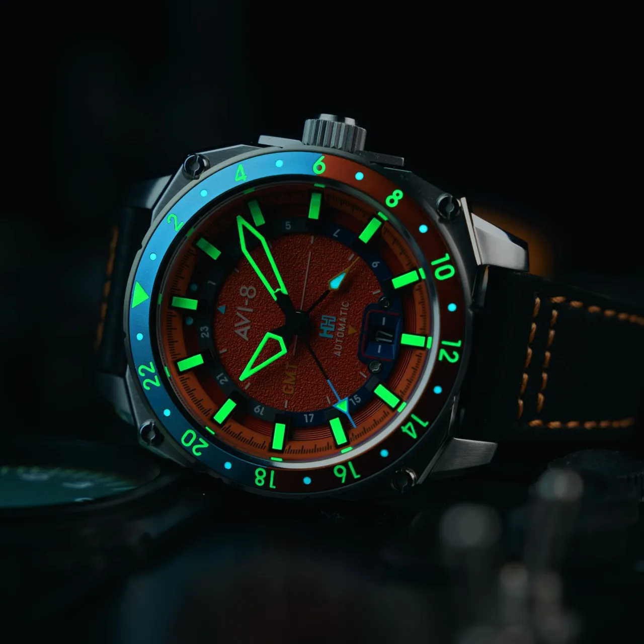 AVI-8 Hawker Hunter Atlas GMT Automatic Orangish Red AV412206 detay görseli 4