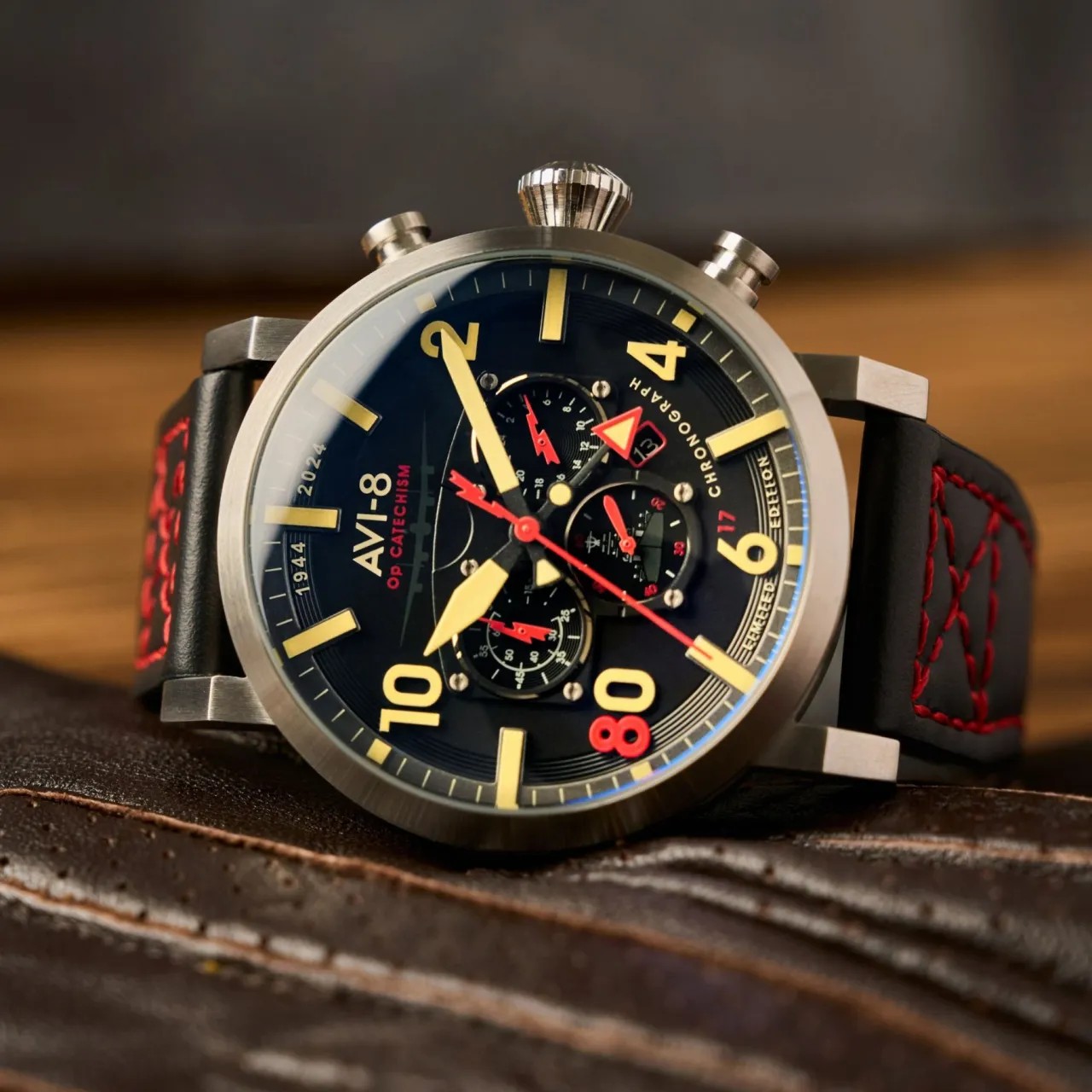 AVI-8 Dambuster Operation Catechism 80th Dual Time Chronograph Limited Edition Bomber Black AV412401 detay görseli 4