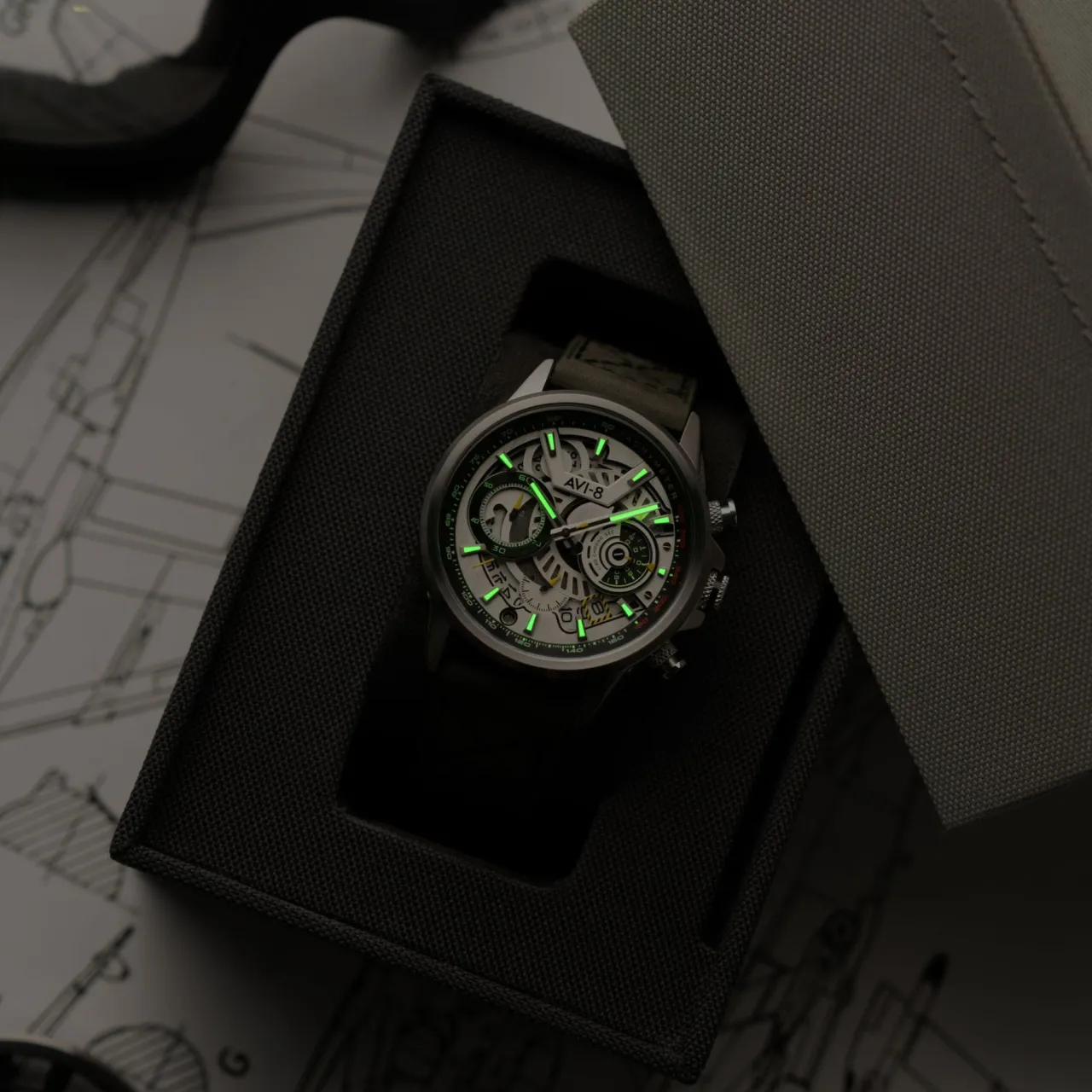 AVI-8 Hawker Harrier Matador Chronograph Storm Grey AV412501 detay görseli 3