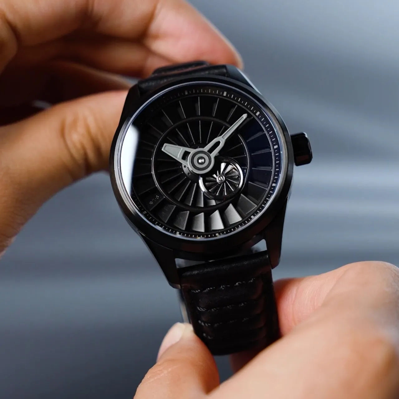 AVI-8 Hawker Harrier Pegasus Otomatik Piston Black AV412701 detay görseli 1