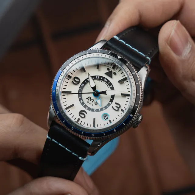 AVI-8 Flyboy Airmaster GMT Automatic White AV412802 Görsel 9