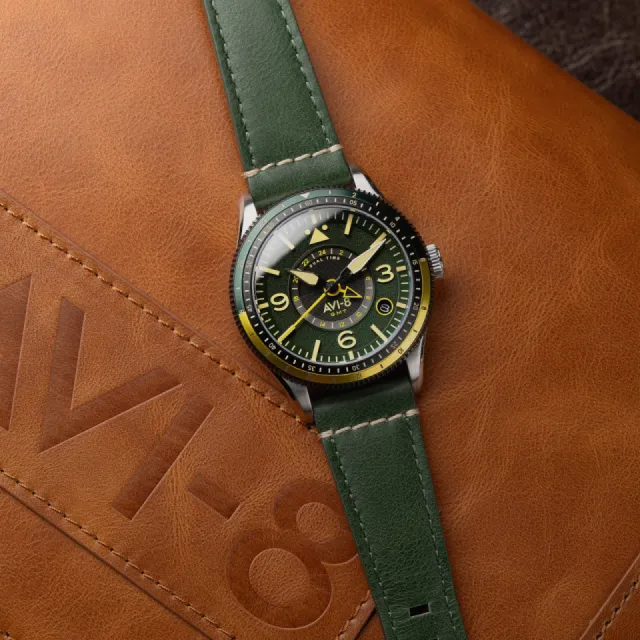 AVI-8 Flyboy Airmaster GMT Automatic Fuselage Green AV412803 Görsel 7