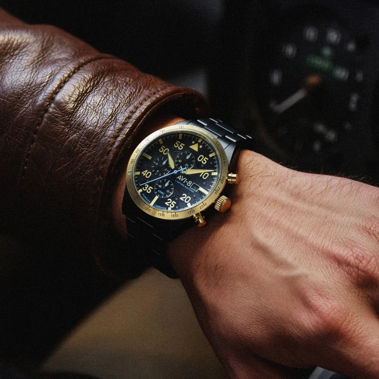 AVI-8 Hawker Hurricane 90th Anniversary Chronograph Limited Edition Altitude Black AV413055 detay görseli 2