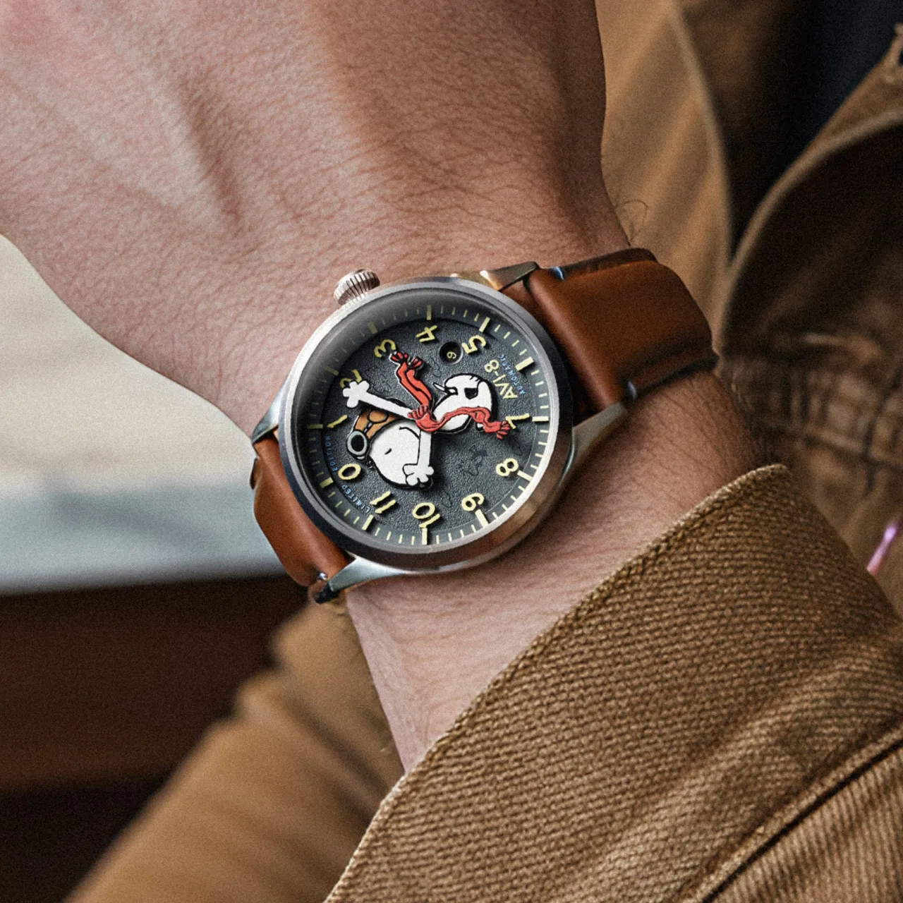 AVI-8 Flyboy Engineer Automatic Peanuts Snoopy Flying Ace Limited Edition Grey AV413303 detay görseli 2