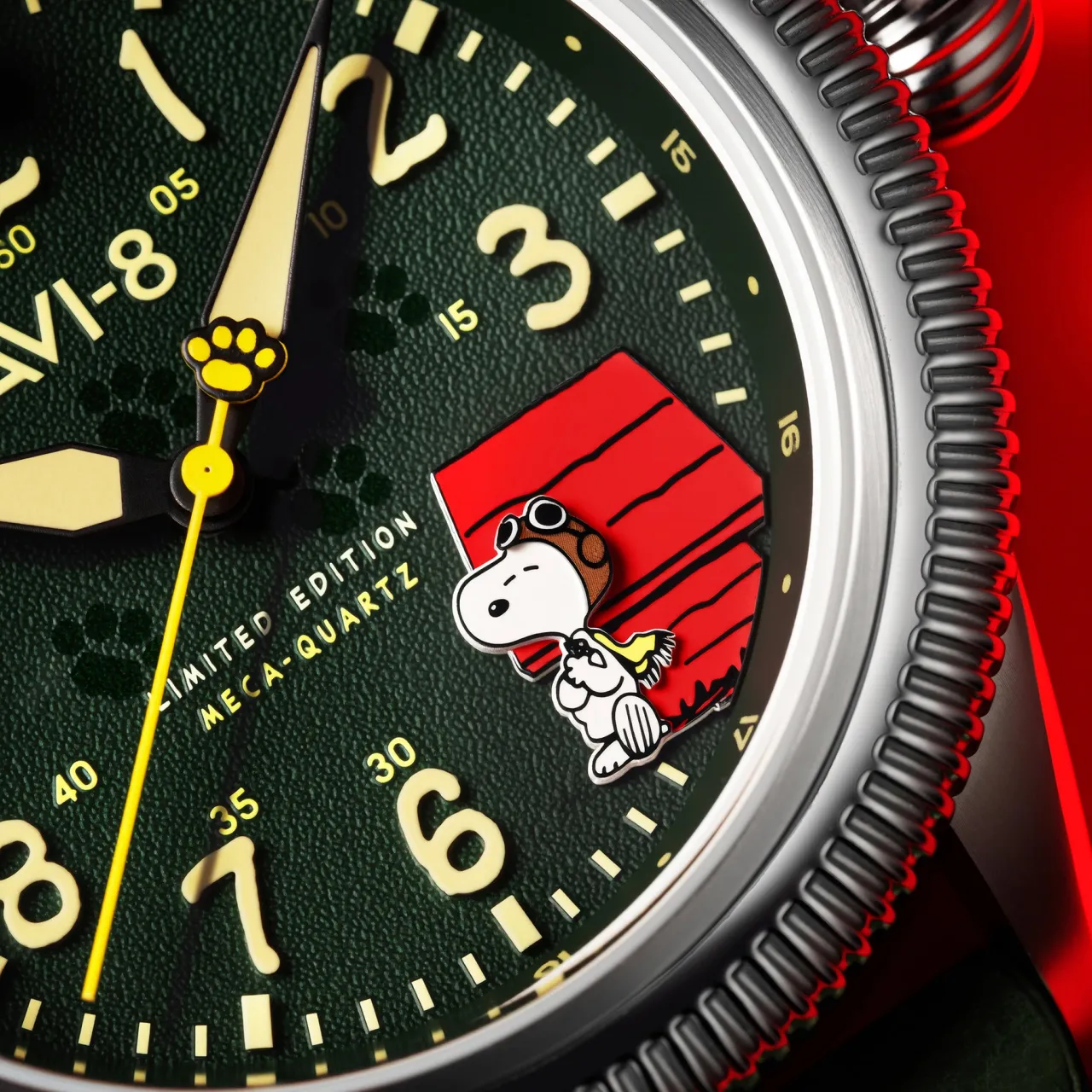 AVI-8 Flyboy Airmaster 40 Meca-Quartz Peanuts Snoopy Flying Ace Limited Edition Doghouse Green AV413901 detay görseli 5
