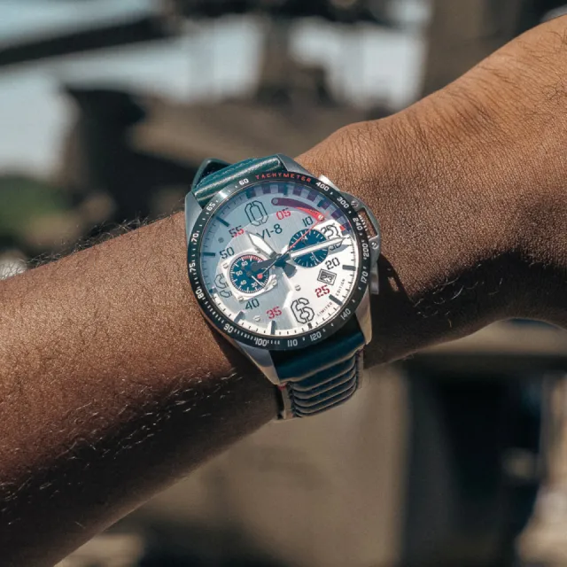 AVI-8 P-51 Mustang Kindelberger Chronograph Slipstream Silver AV414301 Görsel 9