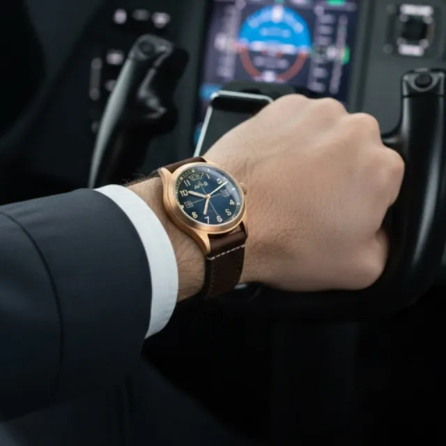 AVI-8 Flyboy Eagle Squadron Otomatik Mavi AV414502 Görsel 3