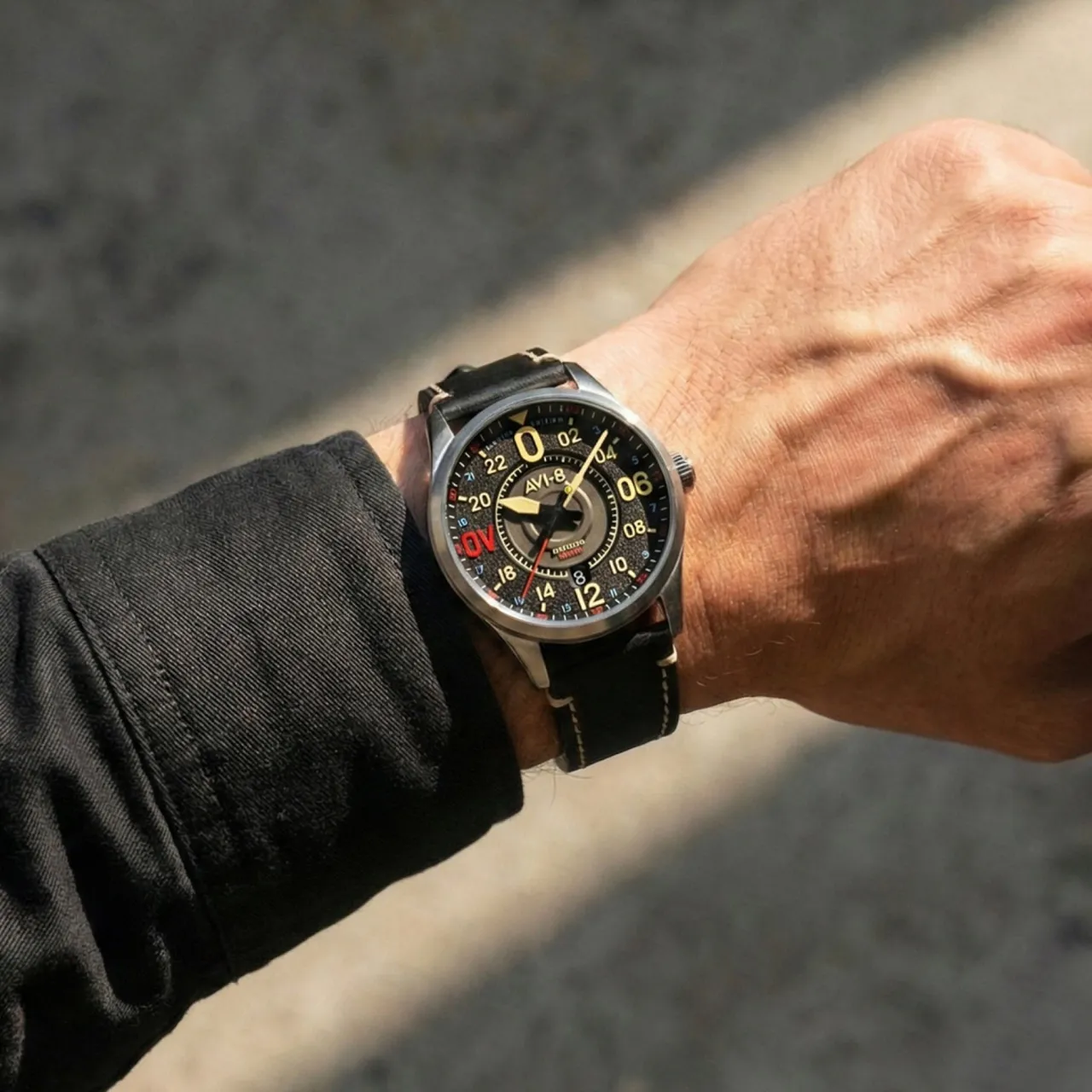 AVI-8 Spitfire N3200 Imperial War Museums 24 Hour Automatic Limited Edition AV414901 detay görseli 2