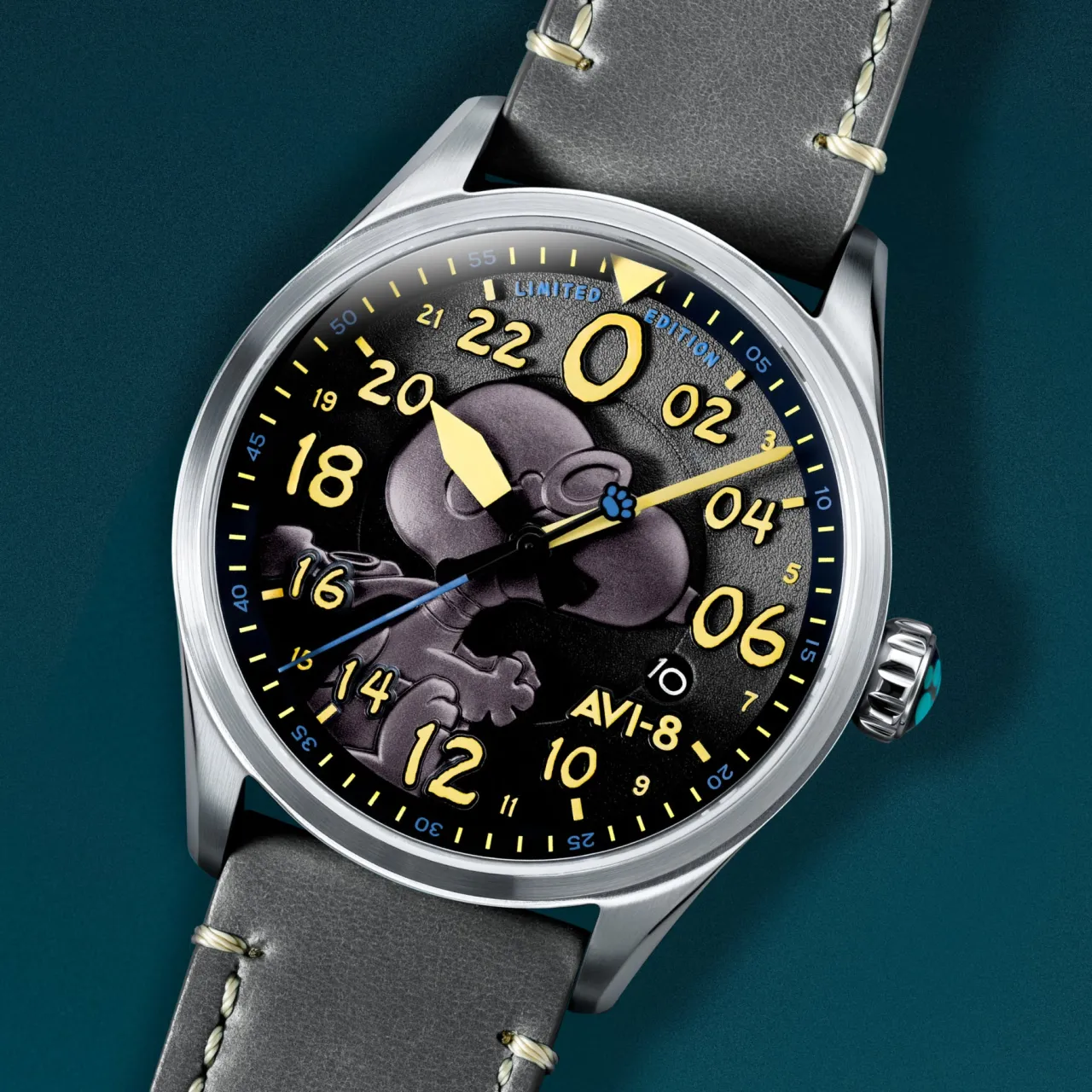 AVI-8 Spitfire Peanuts Snoopy Flying Ace 24 Hour Automatic Charcoal Grey AV415001 detay görseli 4