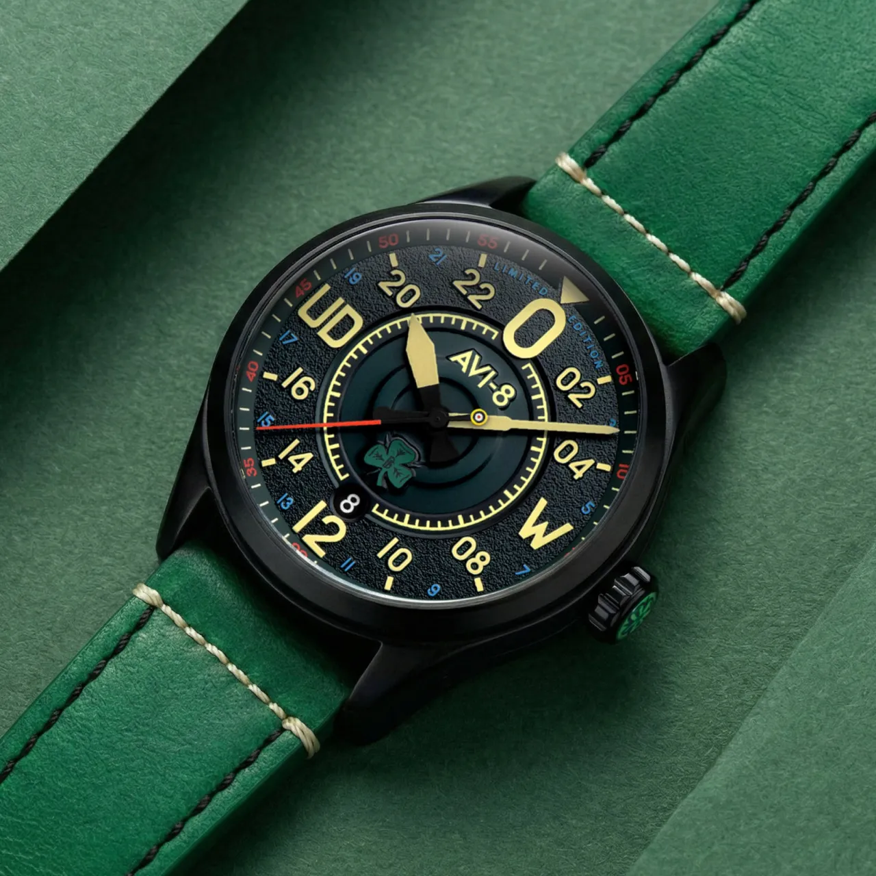 AVI-8 Spitfire Smith 24 Hour Automatic Paddy Green AV415401 detay görseli 3