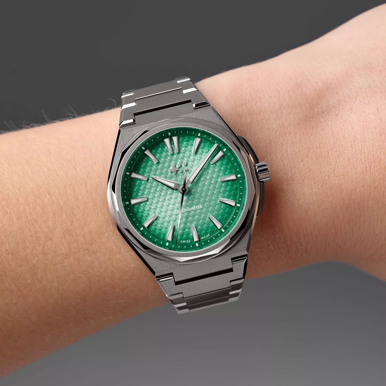 Christopher Ward The Twelve 36 Ti Nardus Green C12-36AHC1-T00V0-B0 detay görseli 1