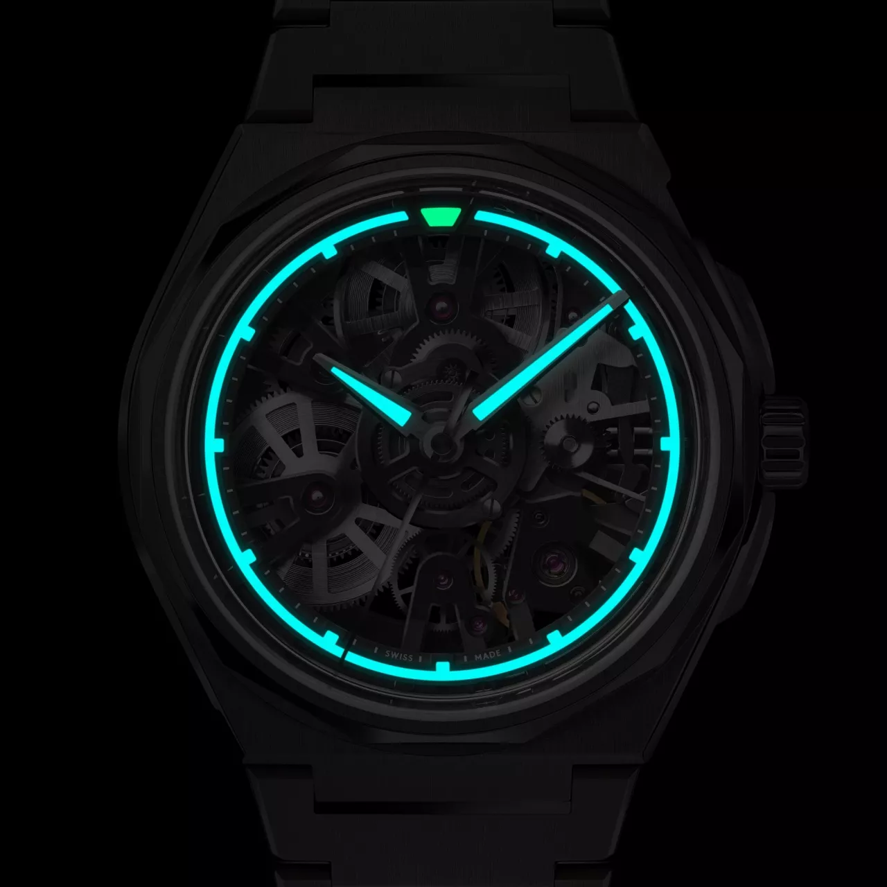 Christopher Ward Twelve X Ti Black C12-41A5D1-T00K0-B0 detay görseli 5