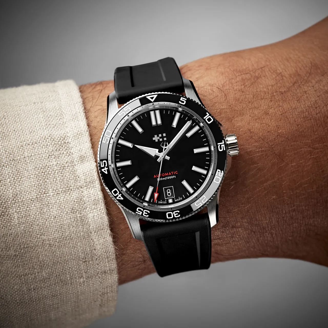 Christopher Ward C60 Trident Pro 300 Otomatik Siyah C6038ADA31S0KK1RK detay görseli 1