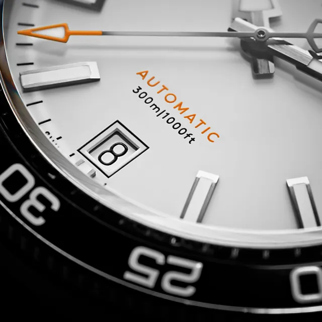 Christopher Ward C60 Trident Pro 300 Otomatik Beyaz C6038ADA31S0KW1B1 Görsel 5