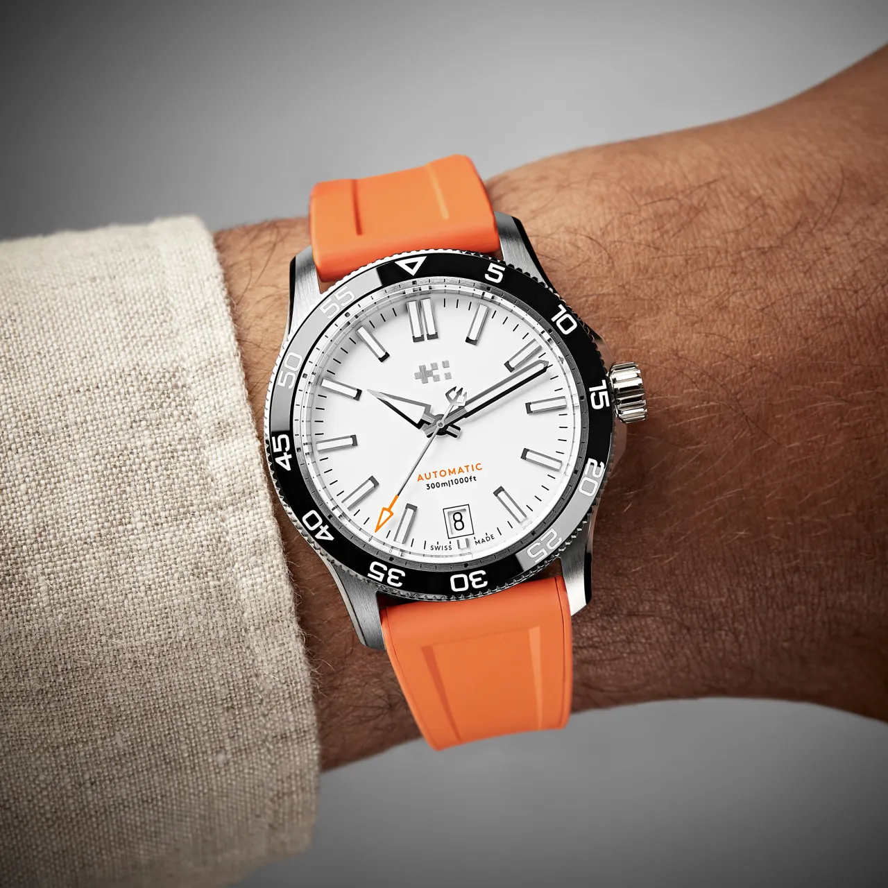 Christopher Ward C60 Trident Pro 300 Otomatik Beyaz C6038ADA31S0KW1RO detay görseli 1