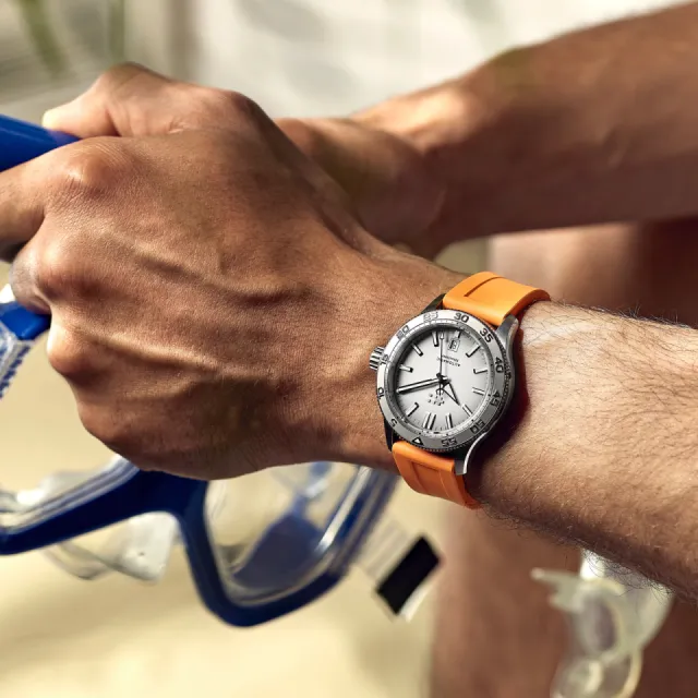 Christopher Ward C60 Atoll 300 Otomatik Shark White C6040ADA31S00W1B0 Görsel 8