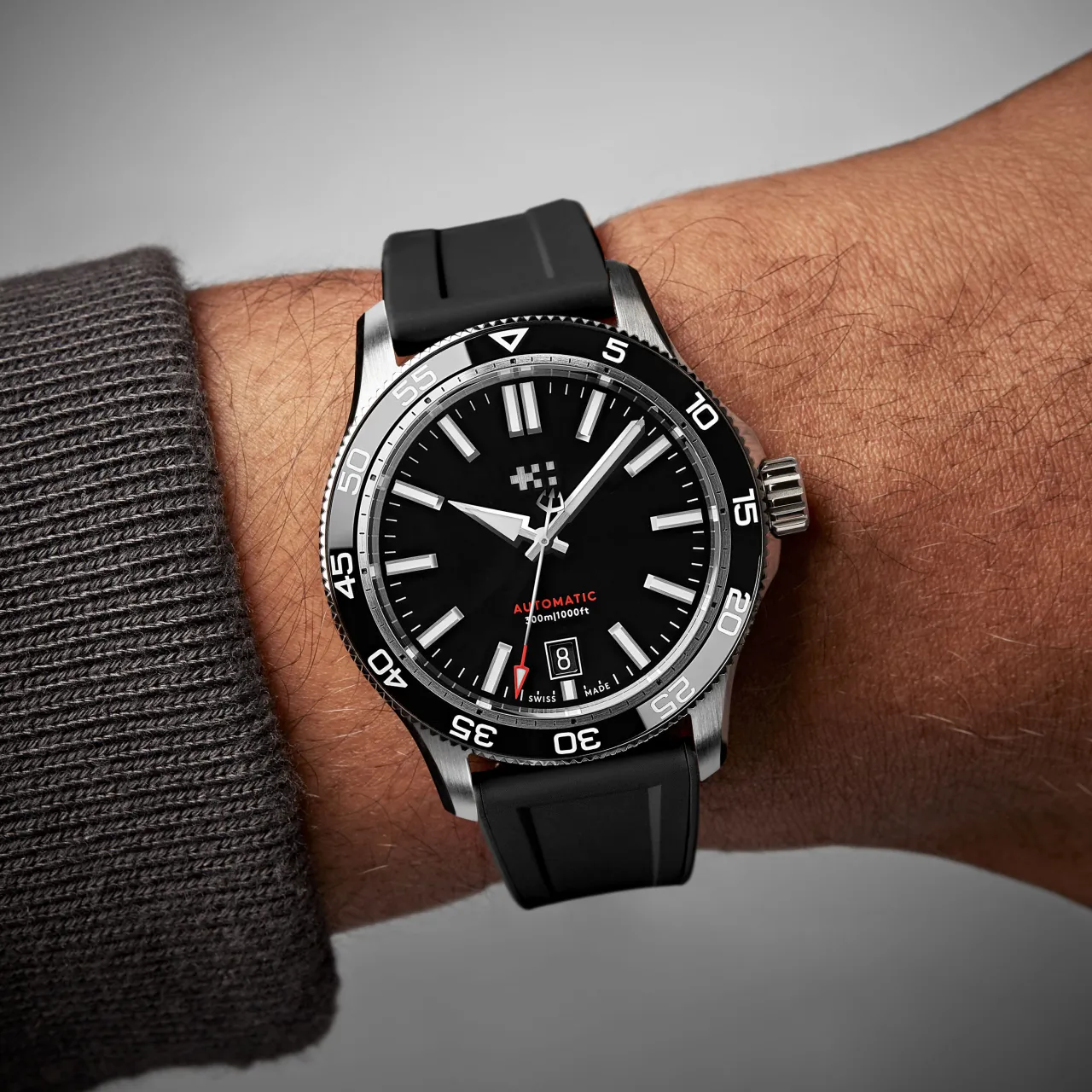 Christopher Ward C60 Trident Pro 300 Otomatik Siyah C6040ADA31S0KK1RK detay görseli 1