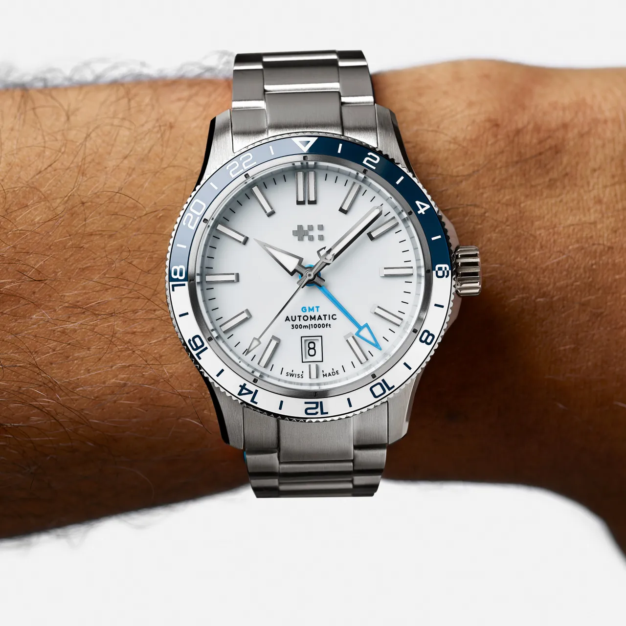 Christopher Ward C60 Trident GMT 300 Otomatik Beyaz C6040AGM31S0BW0B0 detay görseli 1