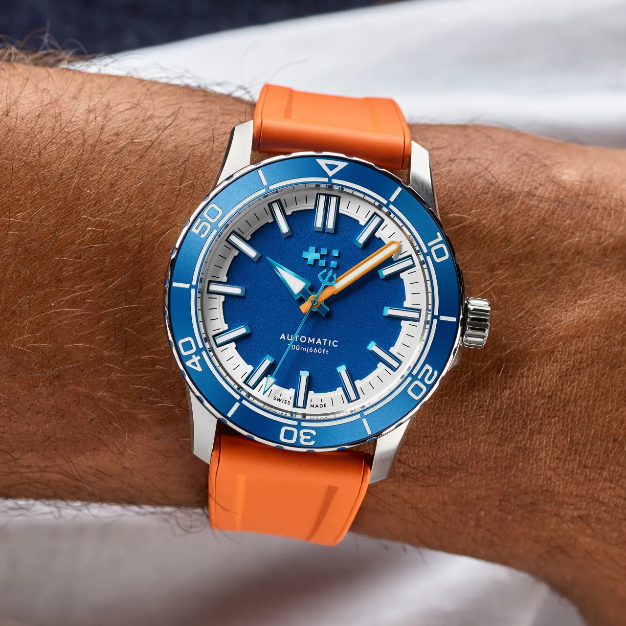 Christopher Ward C60 Trident Reef Otomatik Helio Blue C6041A3H31S0BB0RO detay görseli 1