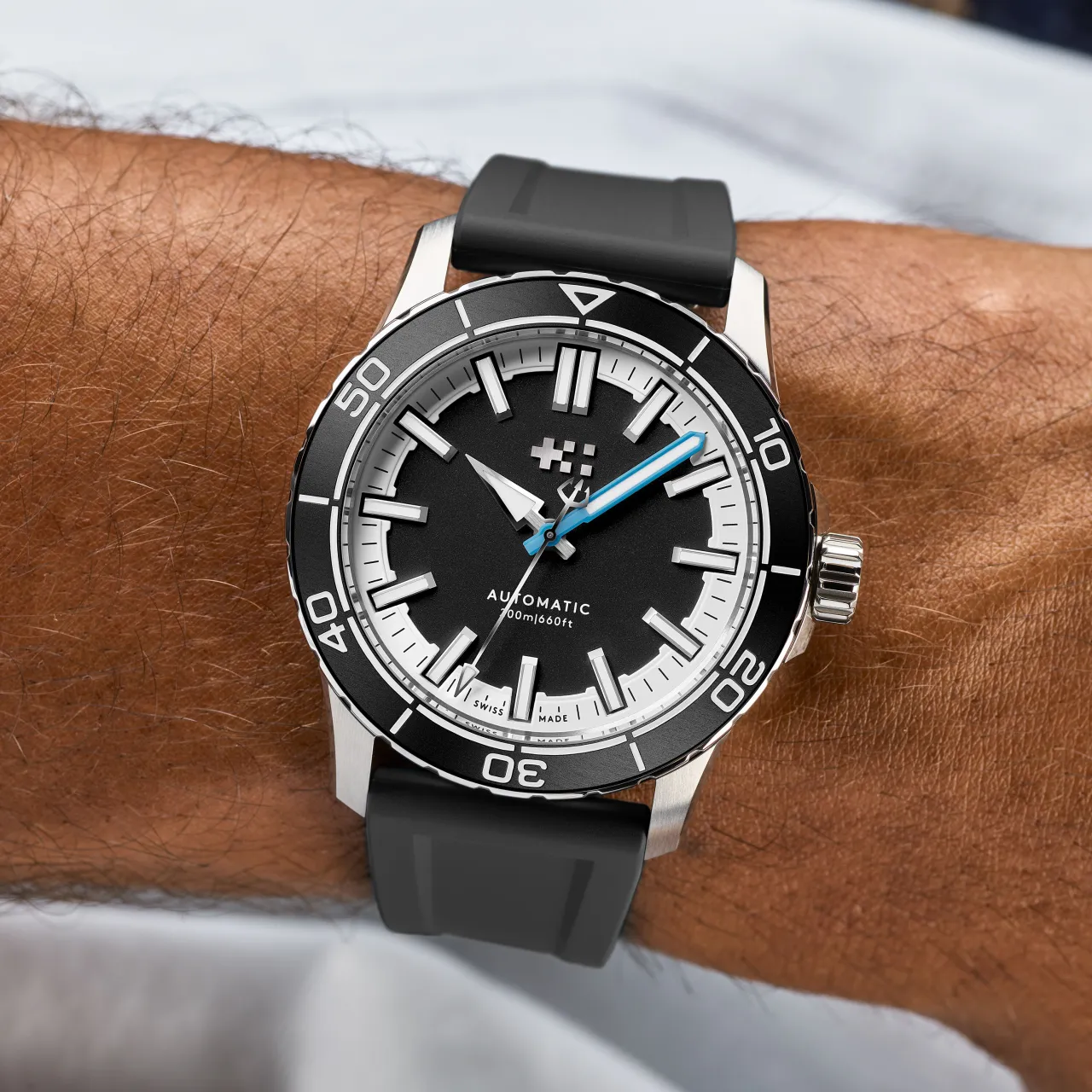 Christopher Ward C60 Trident Reef Otomatik Galaxea Black C6041A3H31S0KK0RK detay görseli 1