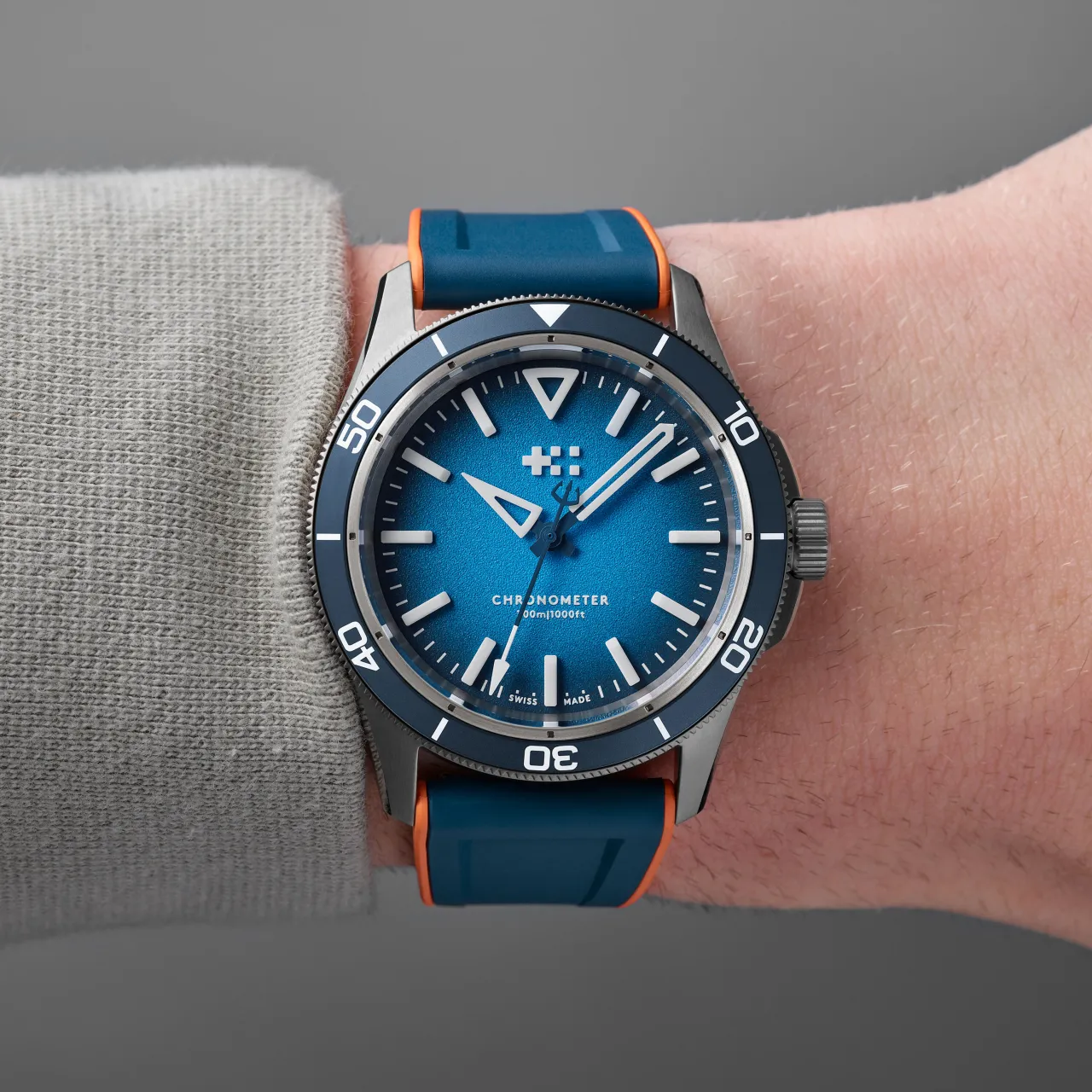 Christopher Ward C60 Trident Lumière Otomatik Mavi C6041C3H31T0BB0RBO detay görseli 1