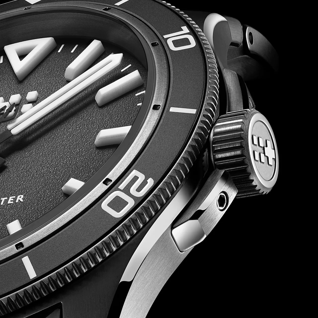 Christopher Ward C60 Trident Lumière Otomatik Black C6041C3H31T0KK0 detay görseli 3