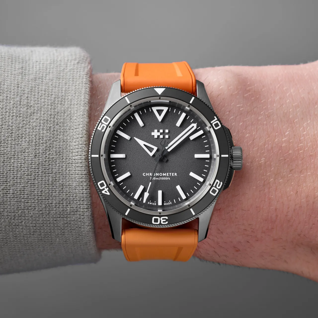 Christopher Ward C60 Trident Lumière Otomatik Black C6041C3H31T0KK0RO detay görseli 1