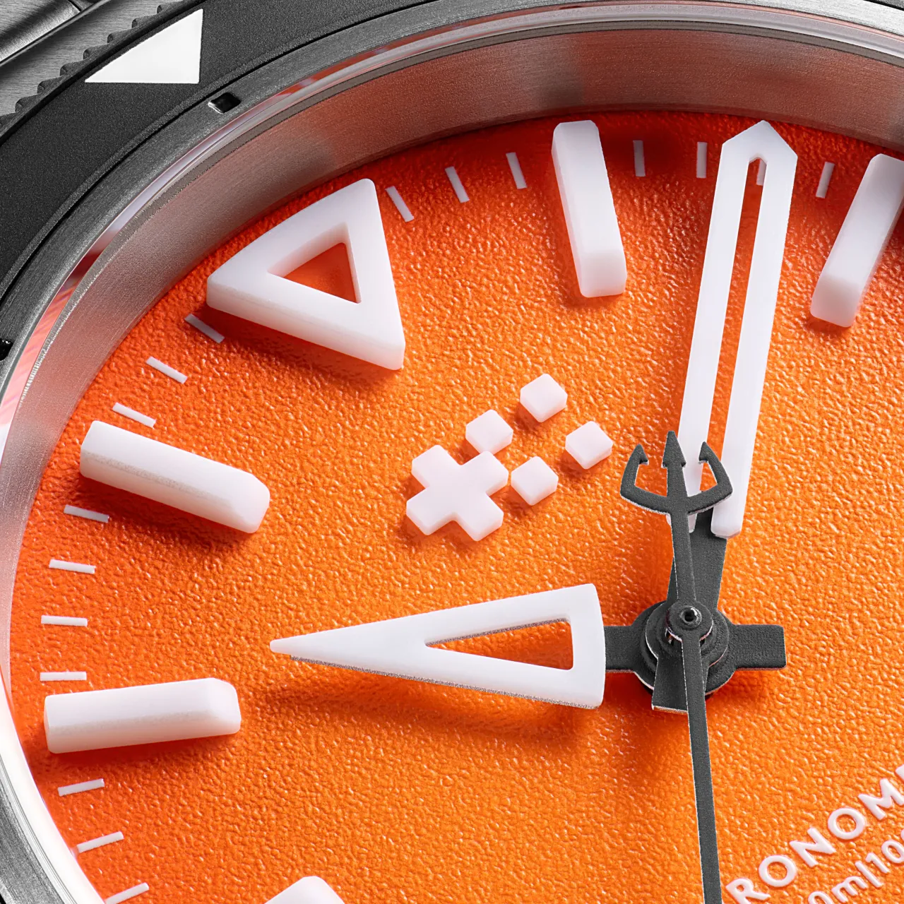 Christopher Ward C60 Trident Lumière Otomatik Orange C6041C3H31T0KO0RKO detay görseli 2
